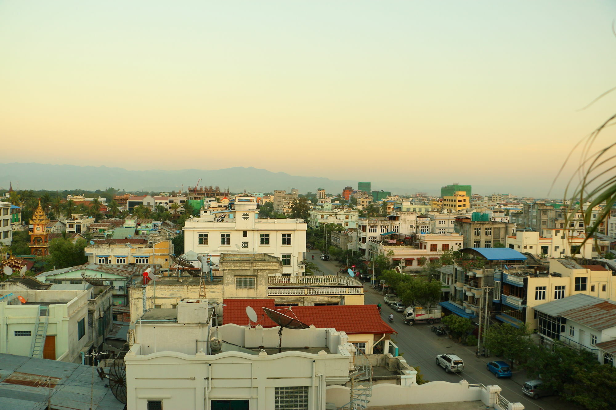 Royal City Hotel Mandalay Eksteriør bilde